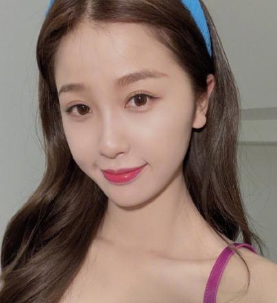 娱乐吃瓜博主讲虞书欣,娱乐圈“吃瓜”博主眼中的甜心女神