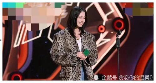 穿书吃瓜娱乐圈文,吃瓜群众逆袭成顶流