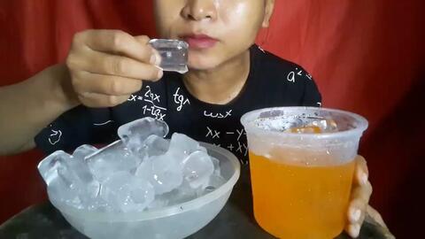 娱乐吃瓜酱冰块,娱乐吃瓜酱带你领略清凉趣味