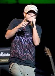 娱乐吃瓜鸭张震岳,娱乐吃瓜界的“鸭”界翘楚