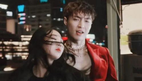 男女主娱乐圈吃瓜的小说